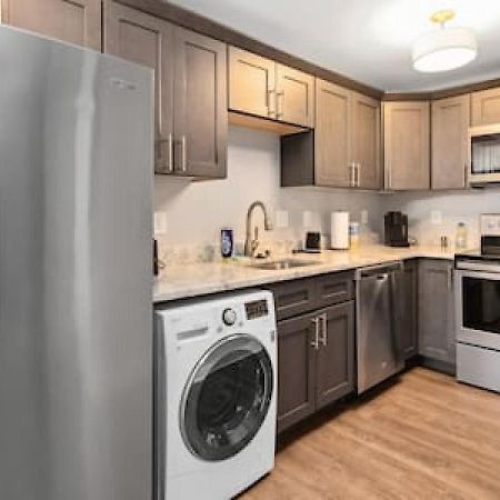 Your Cozy 2-Bedroom Midtown ดีทรอยต์ ภายนอก รูปภาพ